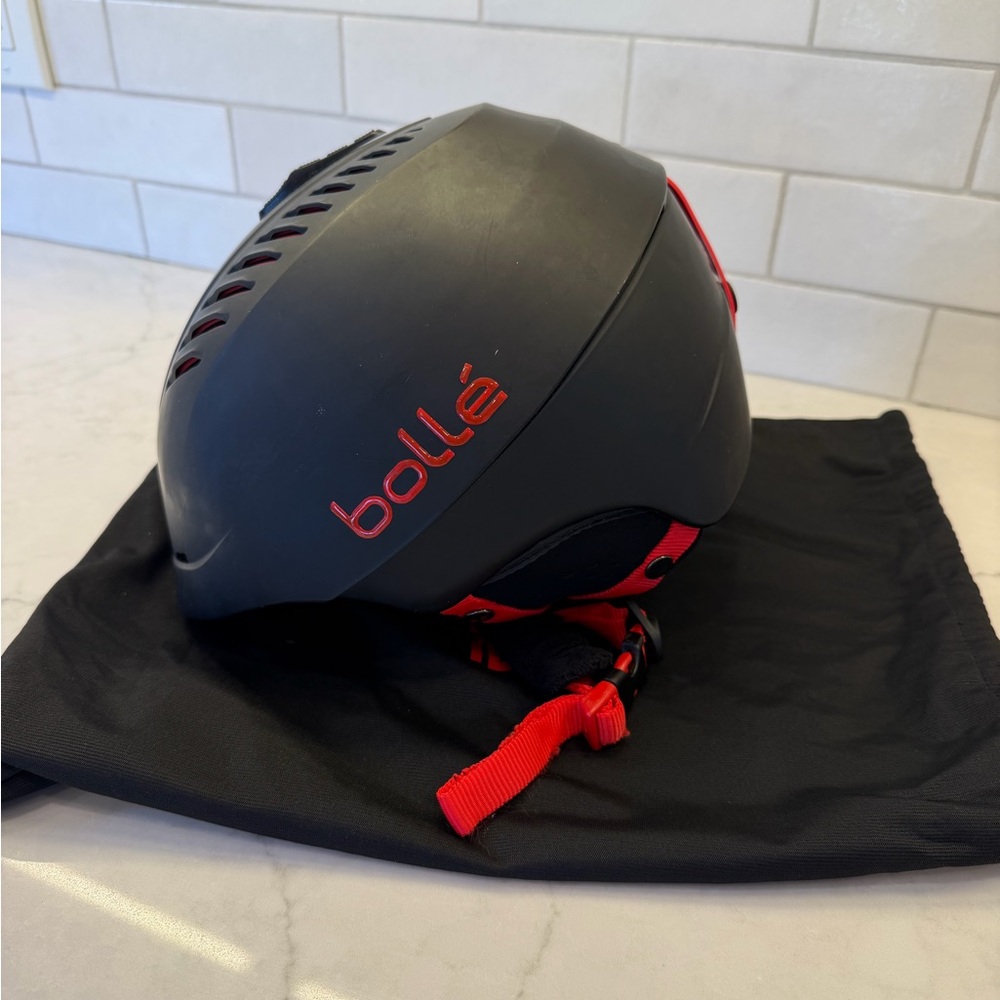 Bollé Matte Black Ski/Snowboard Helmet with Red Accents Size Small 53-55cm